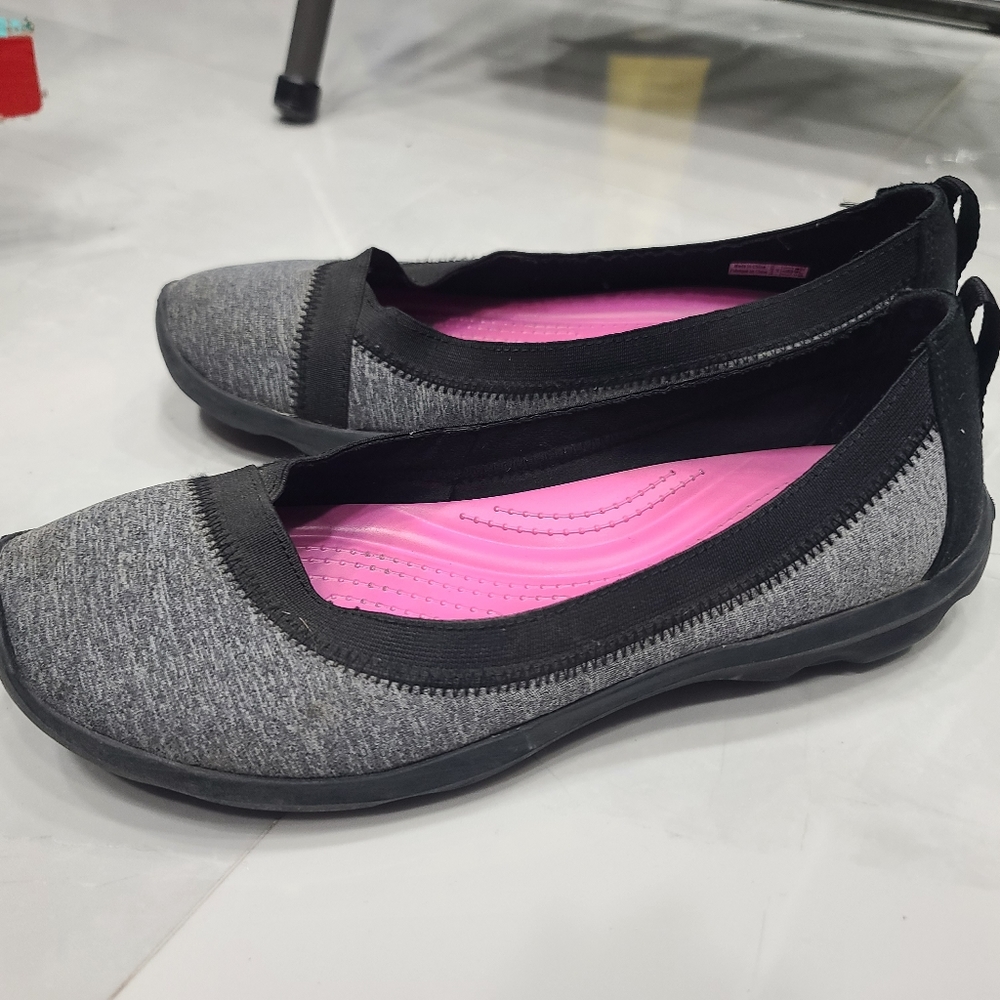 Crocs size 8